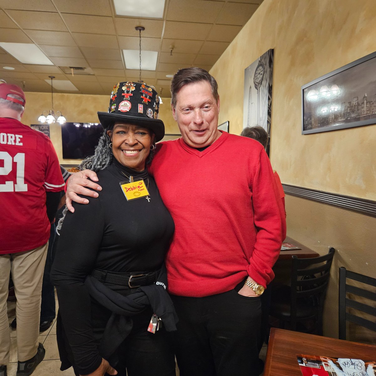 MsDebbieDebDeb's tweet image. Tonight is the last meeting for the 23-24 season of the 49ers Bay Area Social Club. Our guest for tonight's meeting is none other than " The Voice of San-Fran-cisco" Greg Papa! #FTTB ##LetsGoNiners