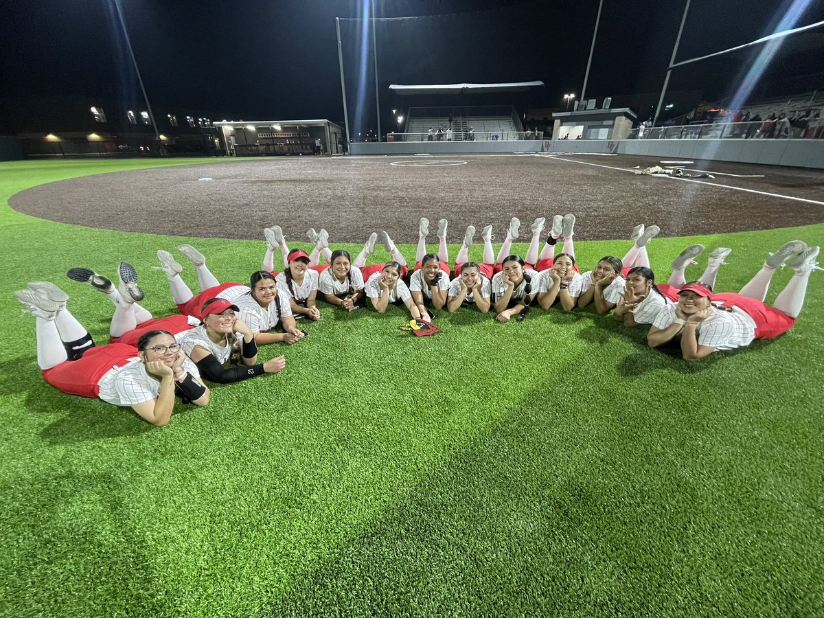 Del Valle Softball (@dv_softball) on Twitter photo Great team win tonight against Akins 7-1👏🏽🔥💪🏽
Consistent energy and passion‼️👏🏽
Way to be tough tonight‼️
#StayHungry
<a href="/dvisd_athletics/">Del Valle ISD Athletics</a> Great team win tonight against Akins 7-1👏🏽🔥💪🏽
Consistent energy and passion‼️👏🏽
Way to be tough tonight‼️
#StayHungry
<a href="/dvisd_athletics/">Del Valle ISD Athletics</a>