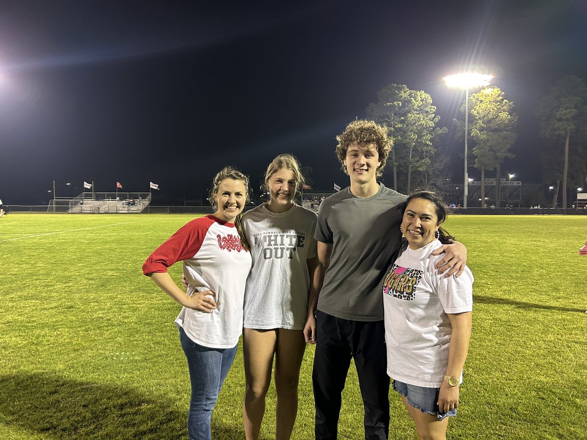 TOMGSOCCER's tweet photo. WhatATeacher night was a success, 🧹 of Waller, JV 3-0 and V 6-0. ❤️🤍🦬
🥅 @GreensageTatum Mikayla @karlygershon @Izzy_G08 @14vicfuentes @maddie16landry 
Thanks to #Whataburger for sponsoring the halftime competition! Shoutout to the winning team Ms. Petrone/Abby Sralla https://t.co/fImD1vnW32
