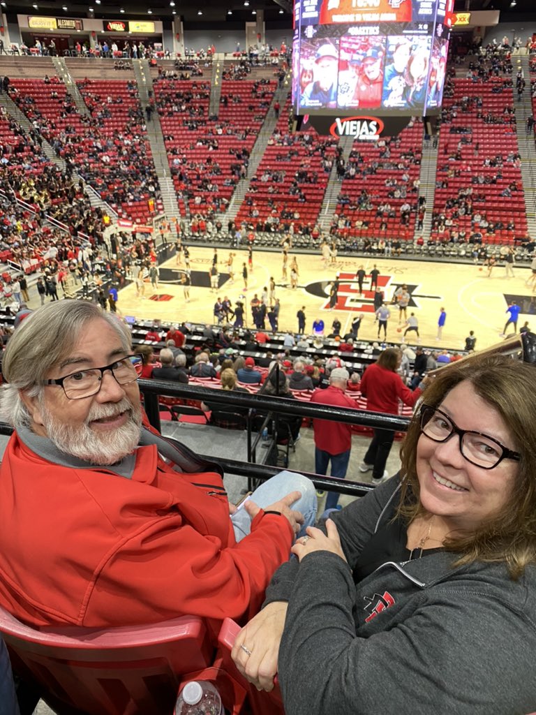 0822mapadilla's tweet photo. #goaztecs https://t.co/AXboRxOgel