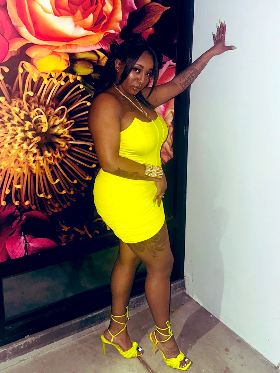 TatiYannaaa's tweet photo. Came into 29, Fine🎂❤️ https://t.co/Ner1in4uN0