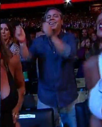 _nepttune_e's tweet image. Yo con Luis Slimming // yo viendo lo de Kidd voodoo y Young cister  #PartyChilensisFtViña2024