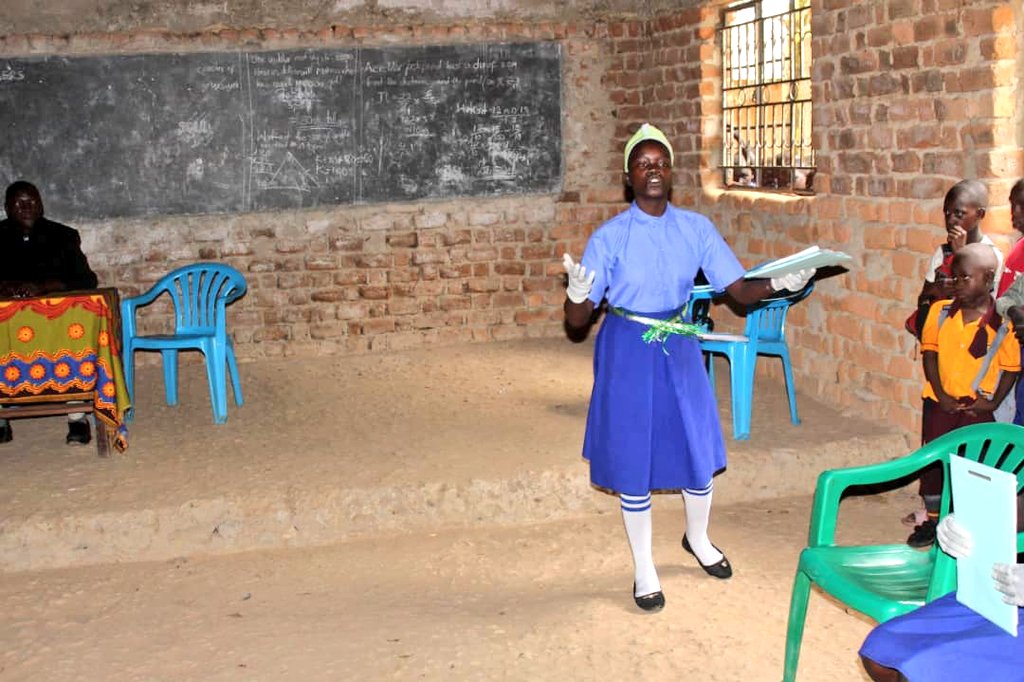 Amani_initiativ's tweet photo. Our 2024 inter-school debate competition is underway! 

16 schools in Arua and Maracha will debate topics on preventing and responding to child marriage as part of the Empowered Voices Project, supported by @GirlsFirstFund.

#EmpoweredVoices #EndChildMarriage https://t.co/g6ygBZnSNL