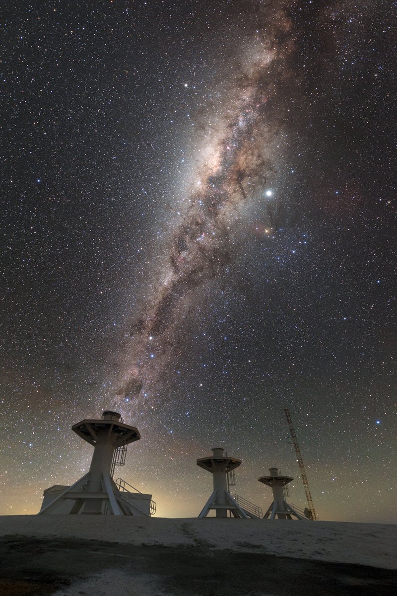 A gorgeous view: Telescope support towers under the Milky Way (Credit: ESO/P. Horálek)