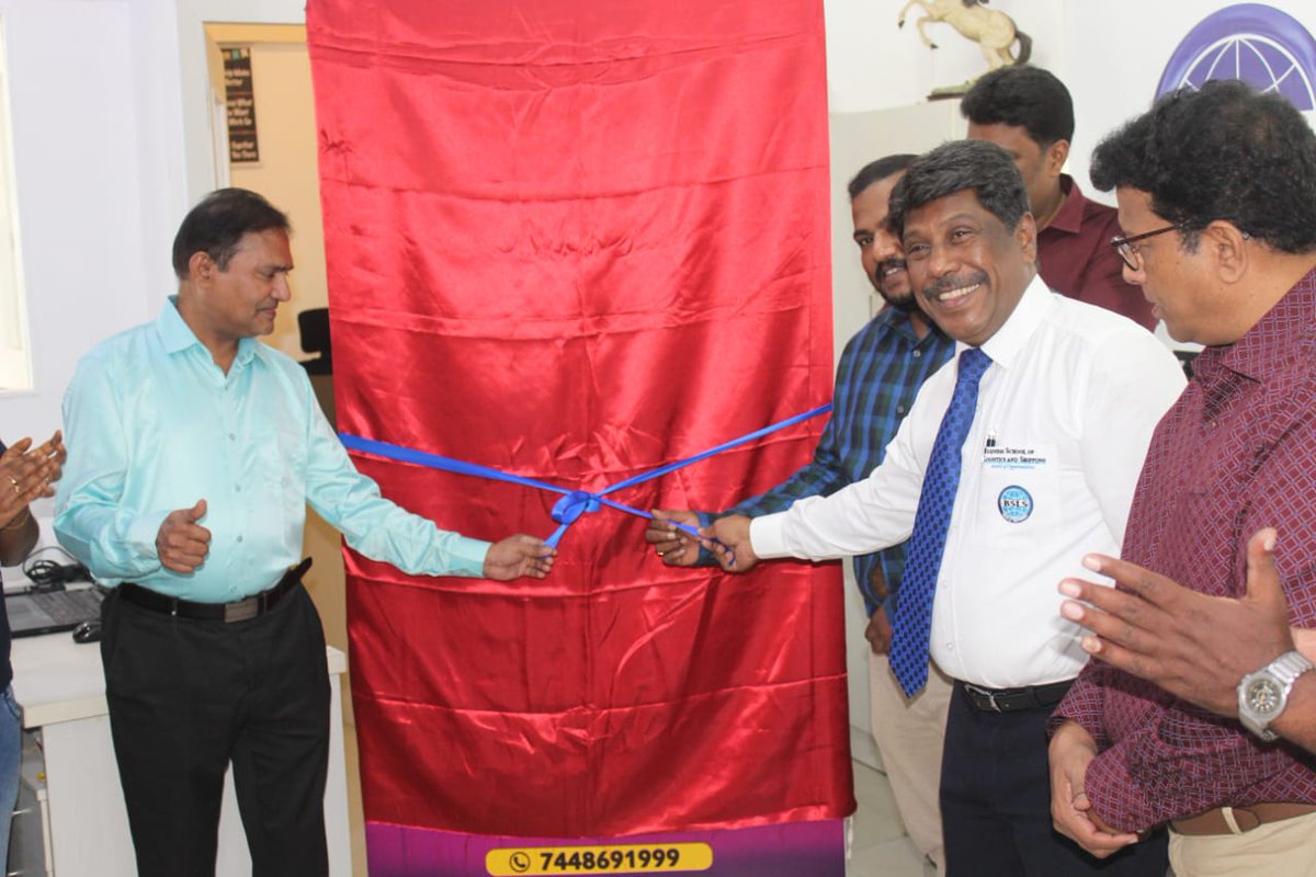 bslsindia08's tweet photo. Finally the Moment has come🥳 BSLS is stepping into a fresh new beginning. A wonderful inauguration of Global Study Link at BSLS Mylapore. The Overseas Education Journey has started!! 🎓 New Venture, New Beginnings for BSLS. https://t.co/5lXEw6aGvk