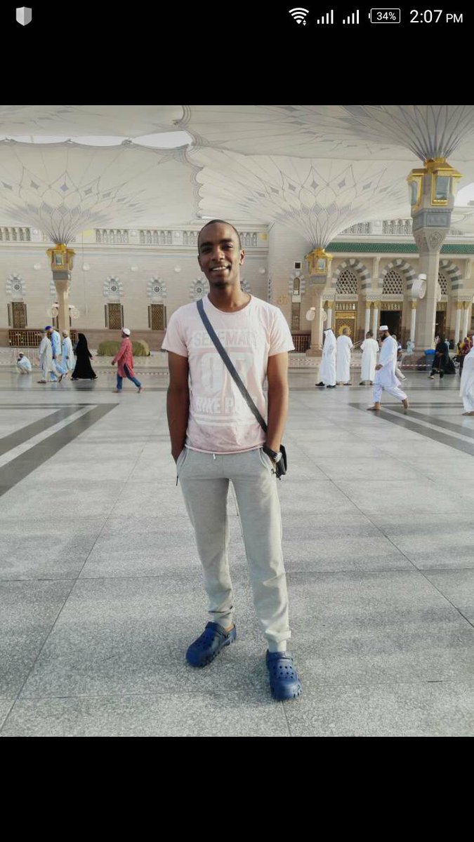 alaaaaref's tweet photo. ٢٨/٢/١٩٩٧ 
يارب عيد ميلادك في الجنة يا اخويا يا حبيبي.. وحشتني يا نن عيني 💔 https://t.co/kI6o6fVits