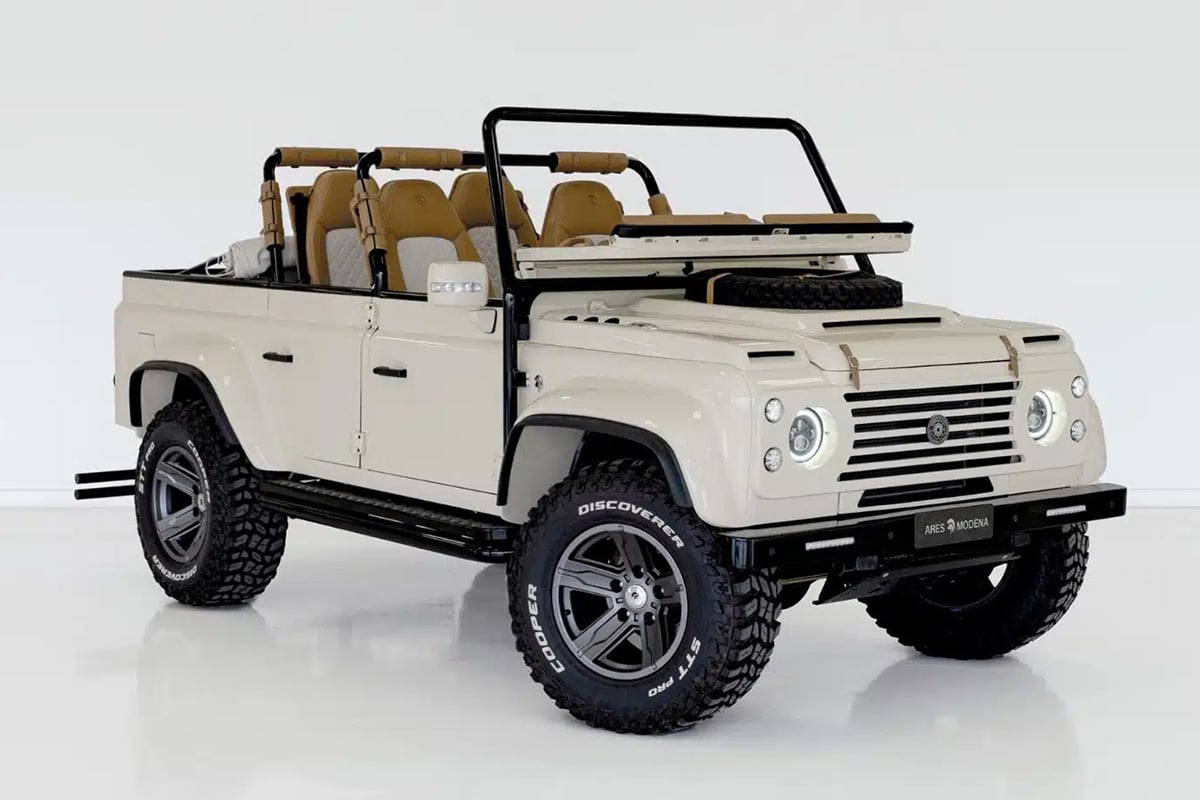 motorpuntoes's tweet photo. #Coches | Ares Modena llama a los amantes de los clásicos con un Defender Cabrio muy exclusivo, potencia y lujo se funden en el rey de los todoterrenos

https://t.co/iJTcOpnI4B

#Restomod #LandRoverDefender #LandRover #CochesClásicos #AresModena @aresmodena https://t.co/CGJ0cJ4pAv