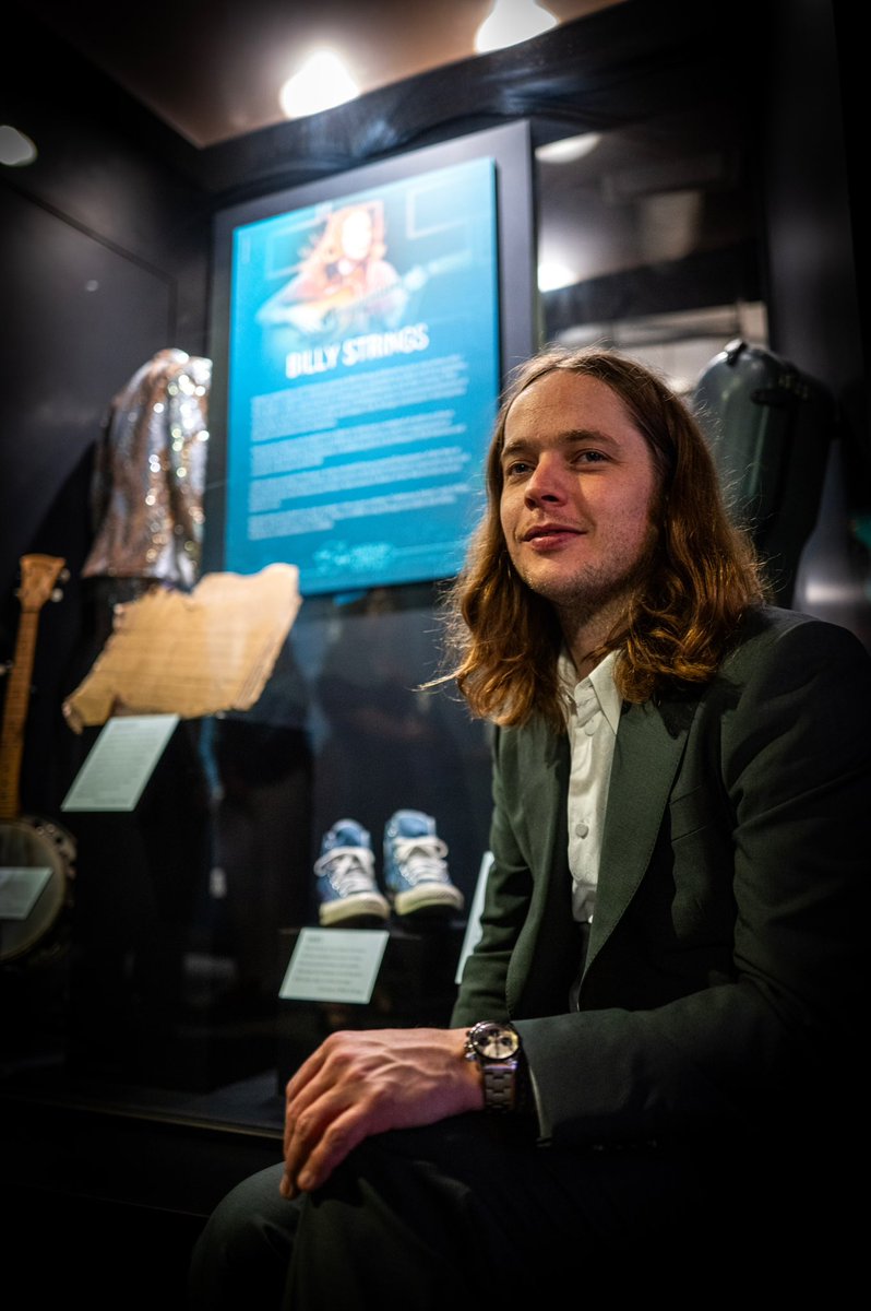 Billy Strings tweet media