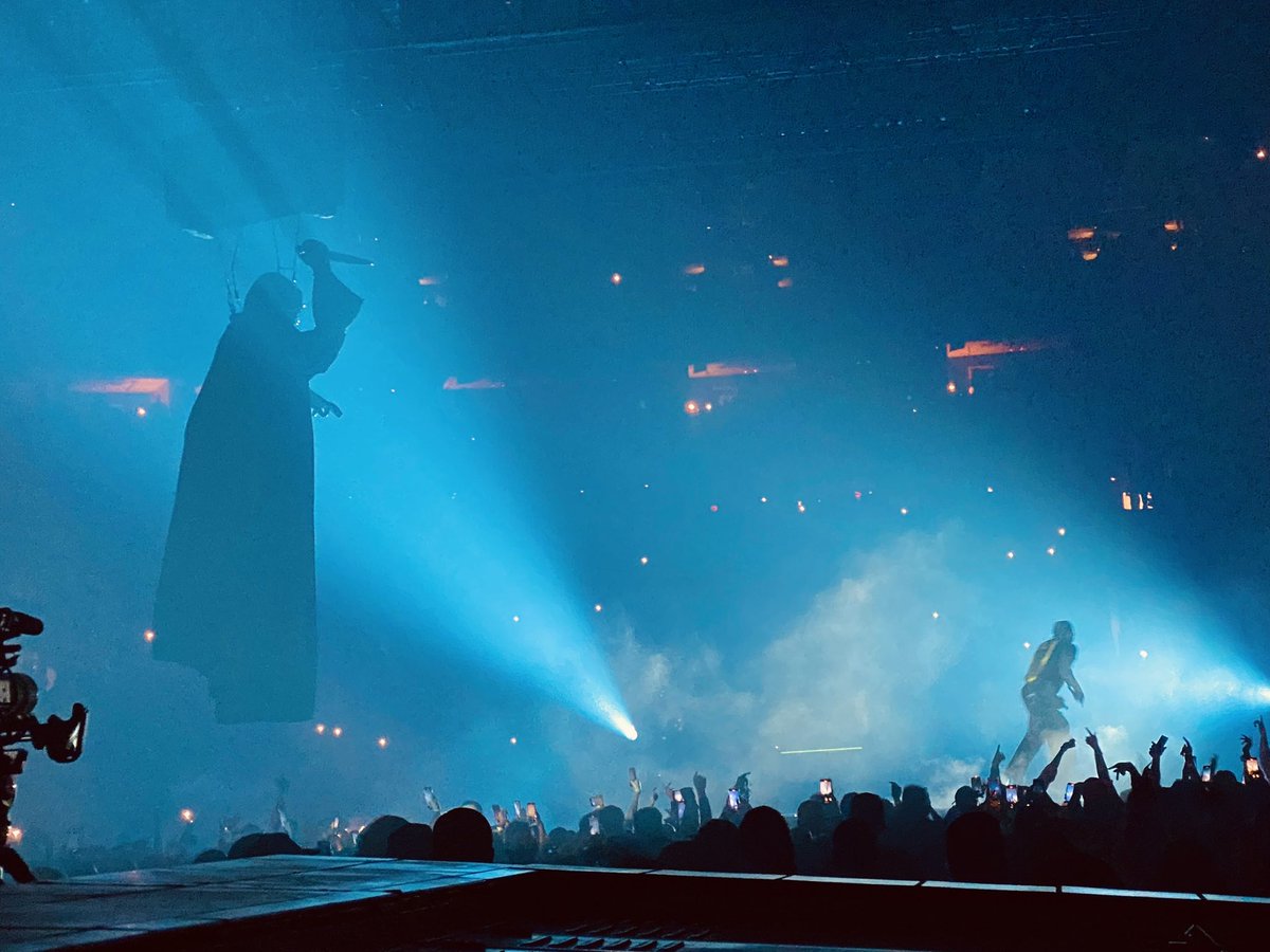AndyRobot's tweet image. #DRAKE 2024 #robots by #andyRobot      #art #live #concerts