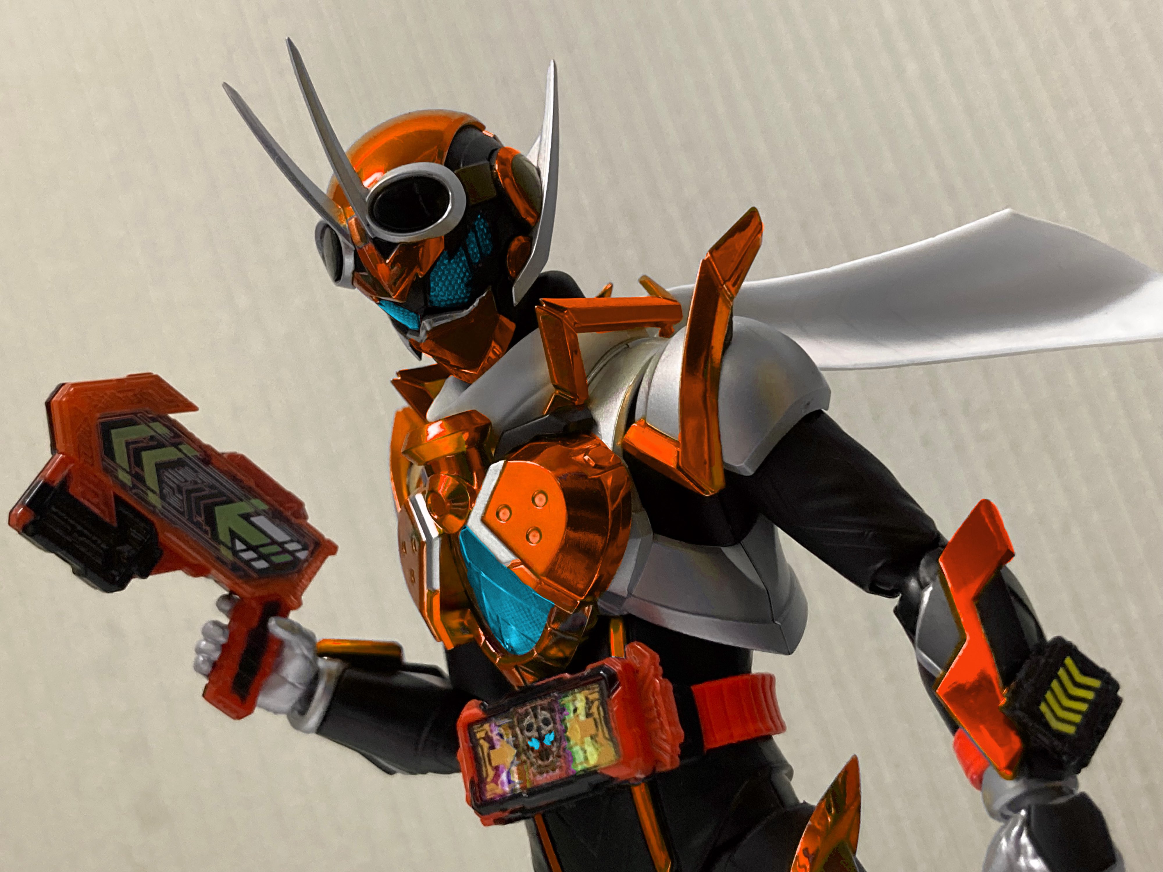 Amazon.co.jp: S H.Figuarts 仮面ライダーファイヤーガッ