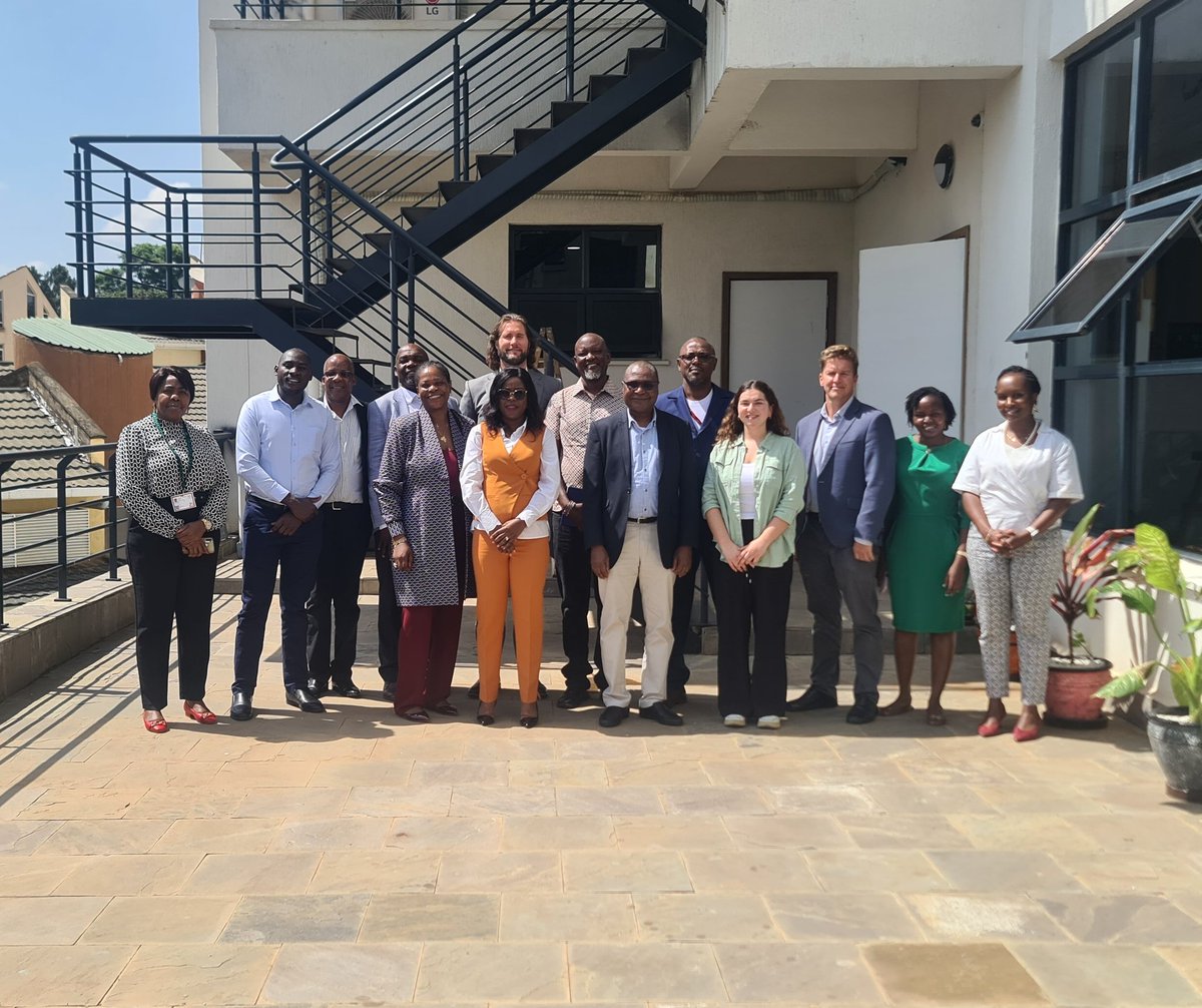 Very fruitful meeting with #FriendsOfGabon from #NGOs to talk about concrete actions to address #HumanWildlifeConflict in 🇬🇦 and implement the #globalbiodiversityframework

Strong & Ambitious partnership in preparation with a 2024 exciting agenda!

Next step : #Libreville, March