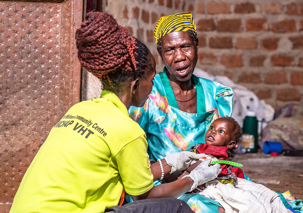 CHWs bring primary health services straight to their neighbors’ doorsteps, extending immunization services beyond health facilities. As @join_chic we urge @gavi to invest in #proCHWs and systems-level investments that center community health priorities.