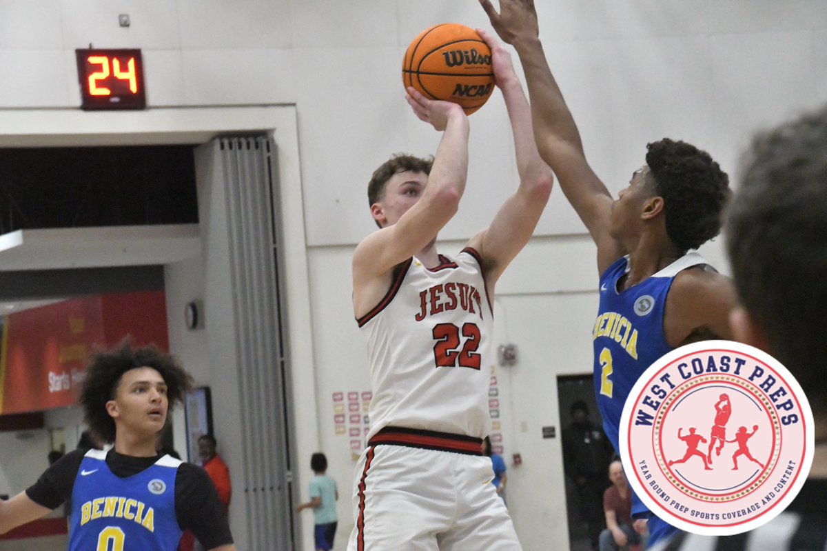 No Quit in Jesuit ‼️

The Marauders completed a furious comeback to push their run into the NorCal quarterfinals. 

Story: westcoastpreps.com/no-quit-in-jes…