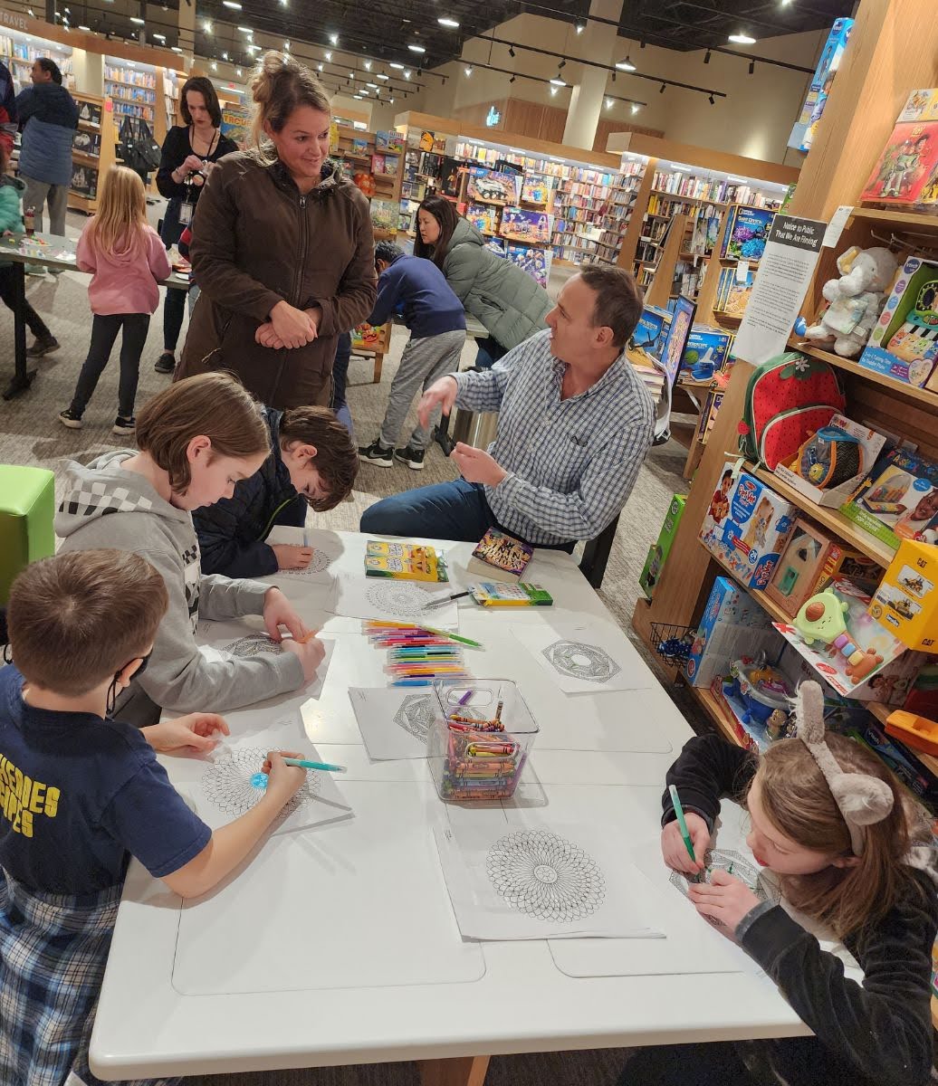 Fantastic time tonight at the Hillsboro, OR, Barnes and Noble for the store's first Young Reader Book Club event! Great conversation with a great group of young readers (& their parents!)--followed by a round of mandala-making! Thanks, Tara, for coordinating! @BNHillsboroOR