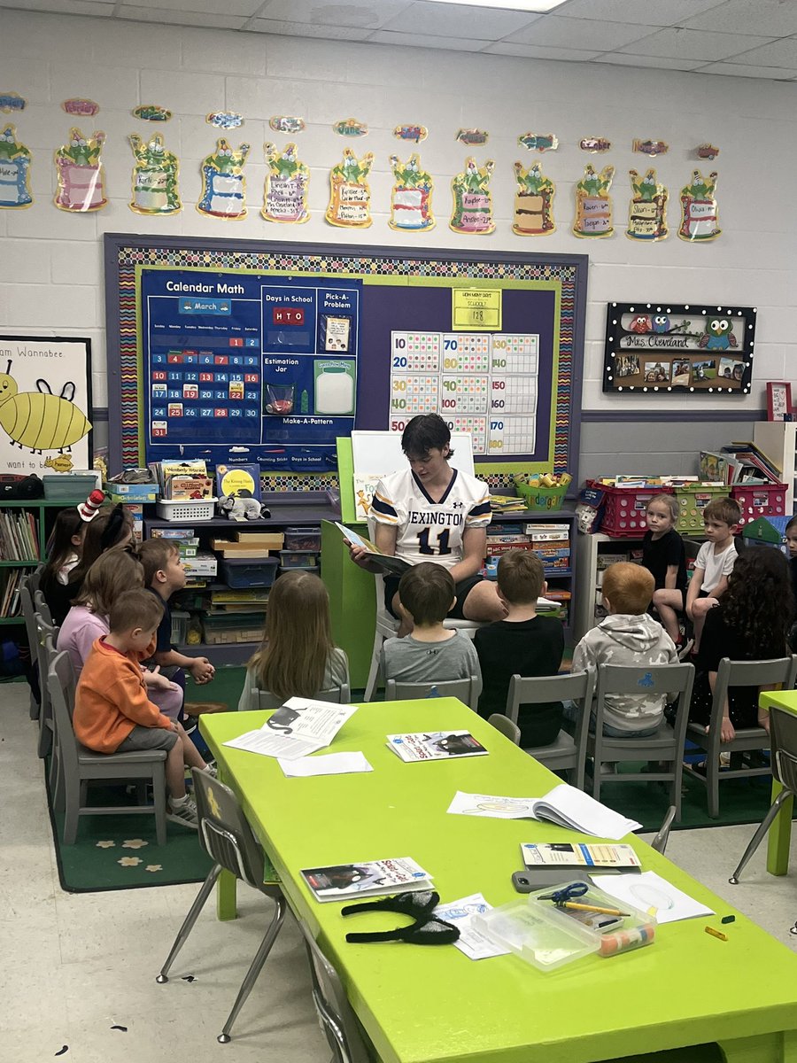 Lexington Football players had a great time reading to elementary students this morning!