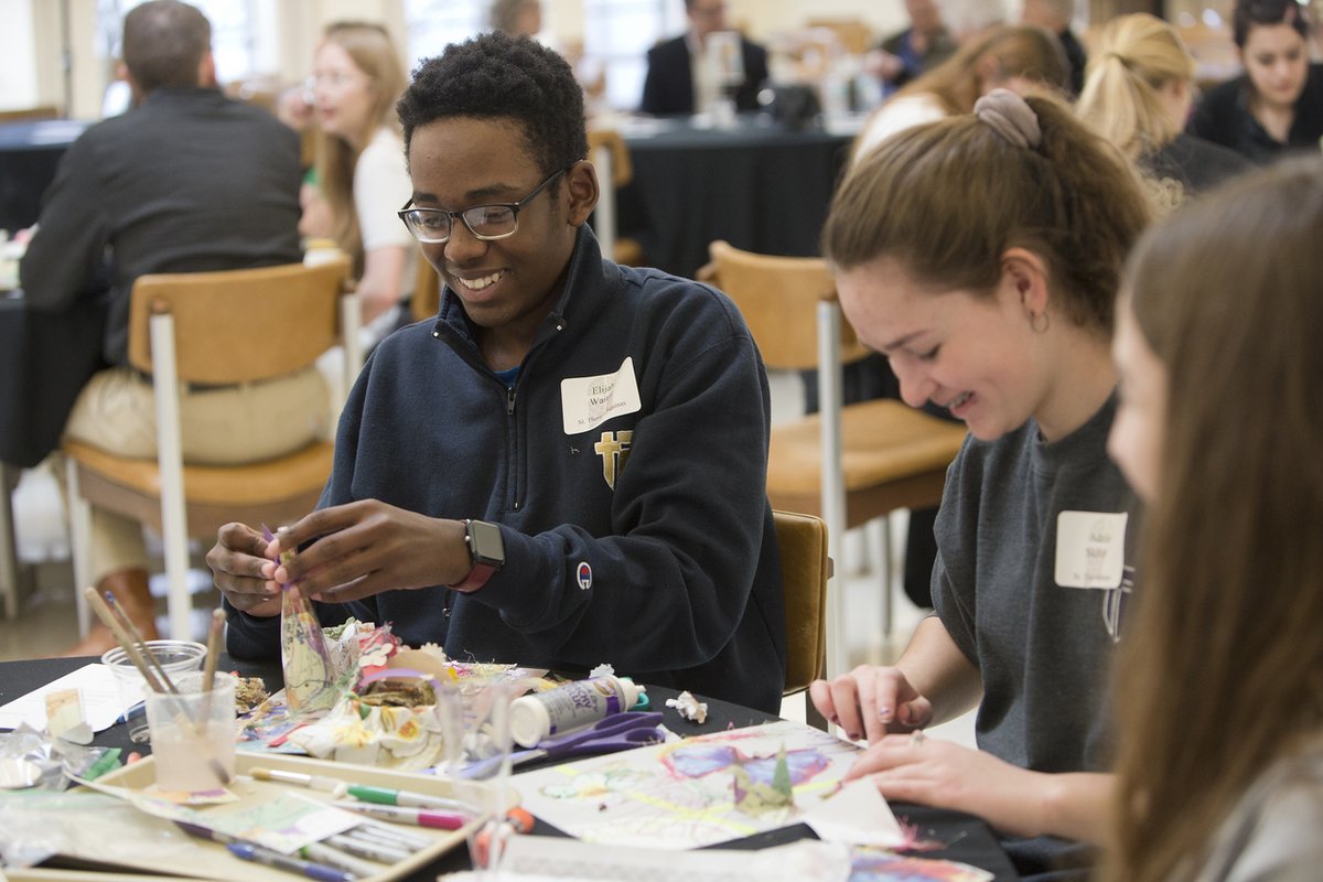 CFNEKansas's tweet photo. Thank you to the talented students who participated in this year’s Archbishop's Invitational HS Art Exhibit!

The art exhibition will run from March 1-April 30 at Savior Pastoral Center. Don’t miss your opportunity to check out art pieces created by students in our archdiocese! https://t.co/3k5n1YNXnx