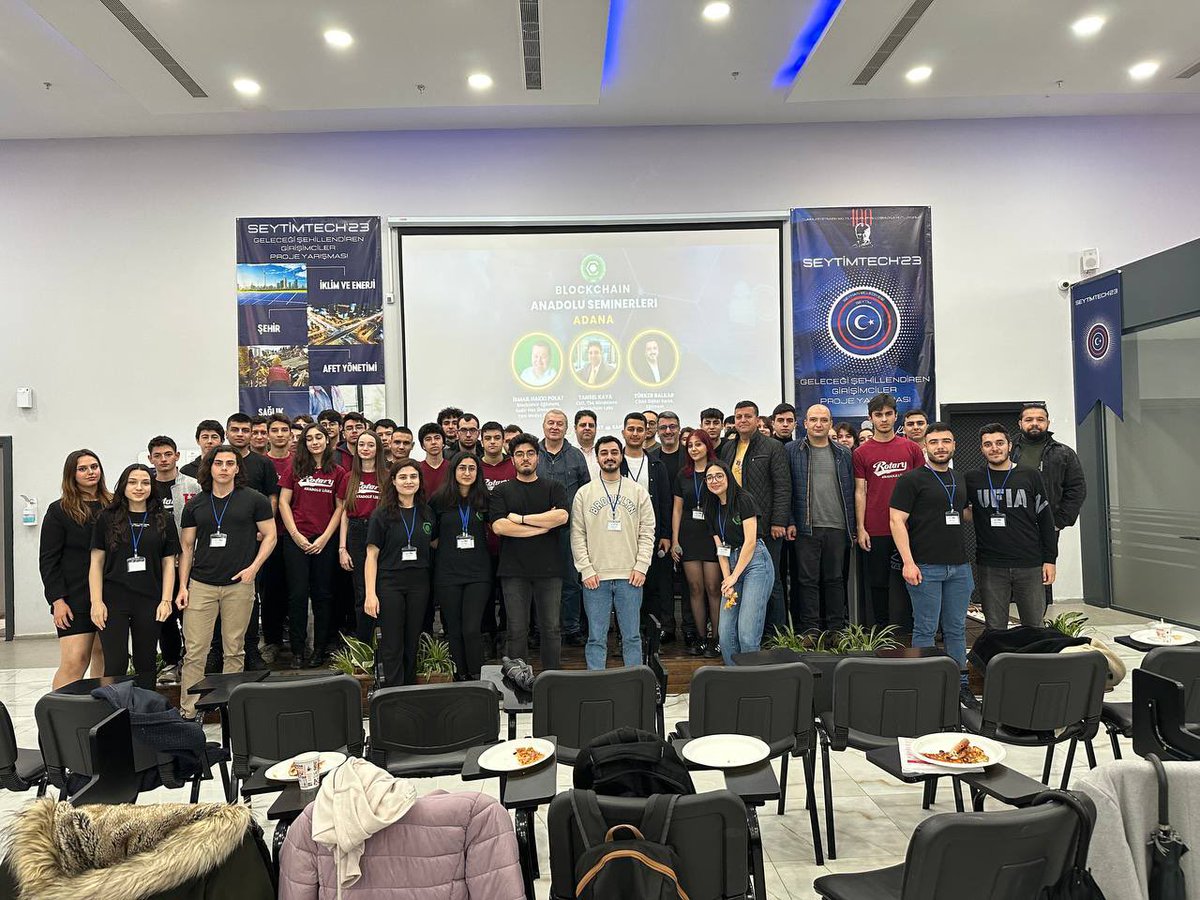 turkerbalkar's tweet photo. Mr. @nodaosam we are on the Parex Roadshows and university students says 👋 to you. https://t.co/gvV1AnqMAJ