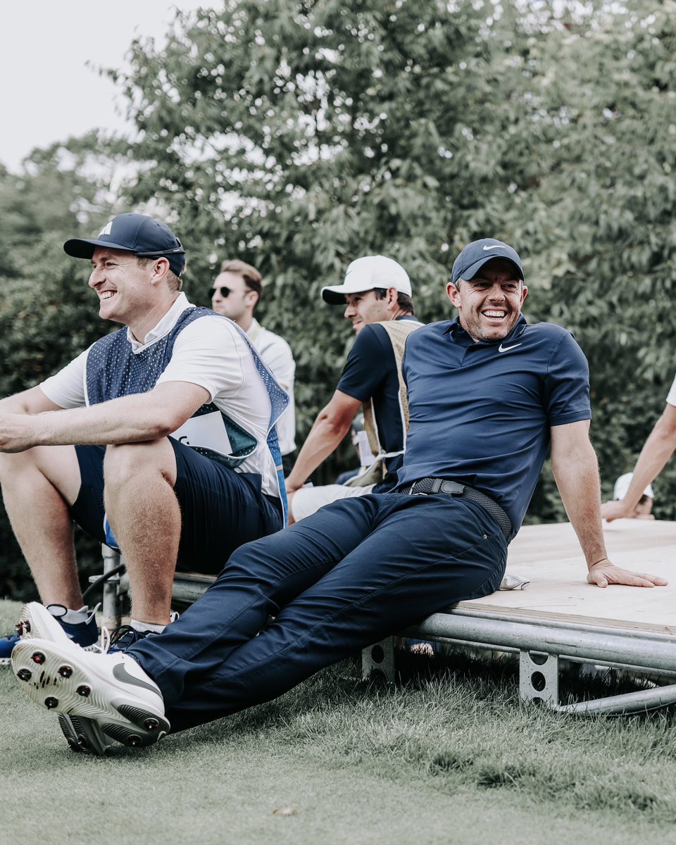 All of us, sat in front of the TV, for Full Swing season 2 this evening 📺🍿 #BMWPGA #RolexSeries #Netflix #FullSwing