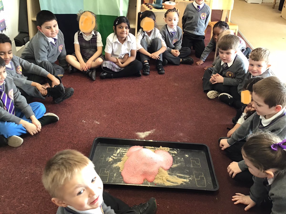 Mrs Hughes tweet media