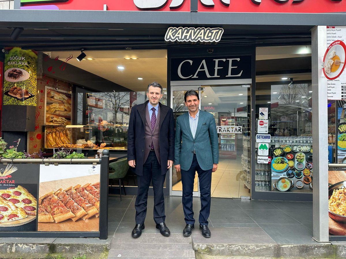 ayhanusdi's tweet photo. Gönül gönüle değince 
yol mu dayanır hey dost.

Yolu anlamlı kılan ideallerdir, samimiyettir, ihlastır..

Bugüne kadar AK davamıza gönül vermiş ve samimiyetle yollarına devam eden kıymetli; 

📍Fatih Tunç 
📍 Vedat Kibar 
📍Demir Çetinkaya
📍Ömer Kumru'yu 

İş yerlerinde ziyaret ederek, hasbihalde bulunduk. Sıcak karşılama ve misafirperverliklerinden dolayı hepsine  teşekkür ederim.