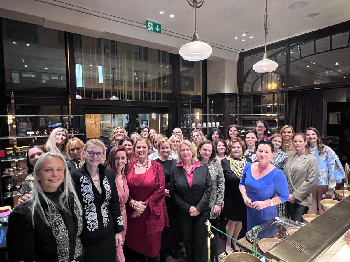 Last night's gathering of women leaders in Budapest was a beacon of inspiration. Amidst the ambassador's conference, we, female ambassadors, business leaders, entrepreneurs, & public figures, united to share, support, & uplift. #WomenInLeadership #Empowerment #Solidarity