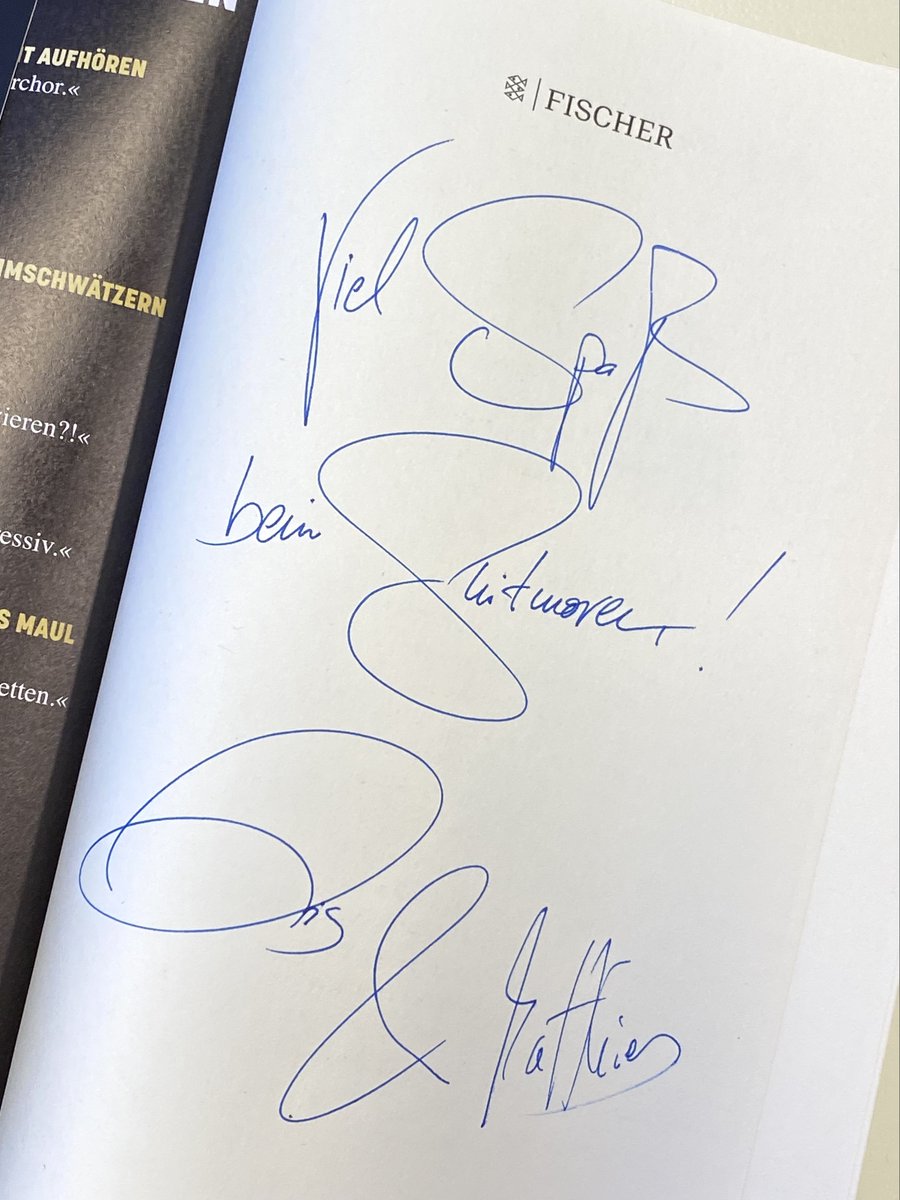 blnensemble's tweet image. diese Woche geht&apos;s in unserem Podcast &quot;Wie war&apos;s?&quot; mit @IrisGavric und @matthias_renger u.a. um manipulative Sprache in &quot;Ellen Babić&quot;. passend dazu verlosen wir morgen im Newsletter ihr Buch &quot;Shitmoves&quot;, den ihr unter berliner-ensemble.de/newsletter abonnieren könnt! #BEpodcast