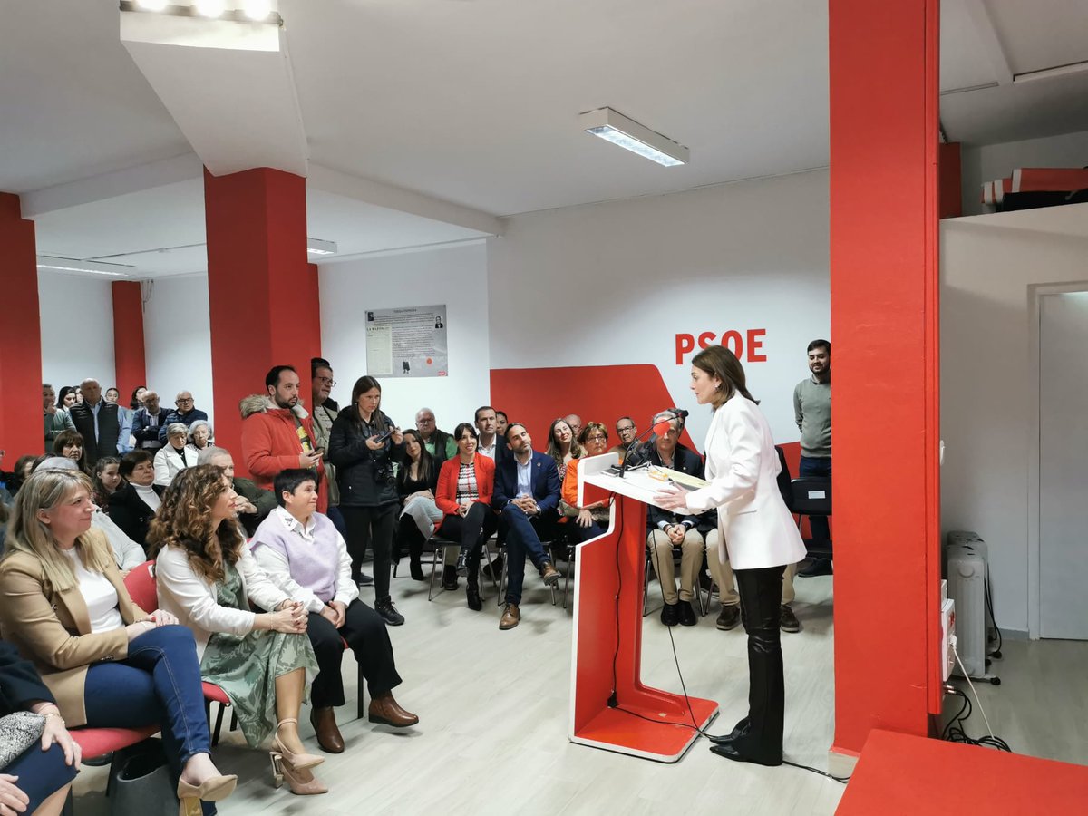 PsoeAntequera's tweet photo. Ayer vivimos una tarde muy emotiva, alegre y reivindicativa en la XIII Edición de los premios Teresa Espinosa donde reconocimos a grandes mujeres. ¡Enhorabuena a todas! 

#Antequera #premios #teresaespinosa #8m https://t.co/ykDJ9yl7IW