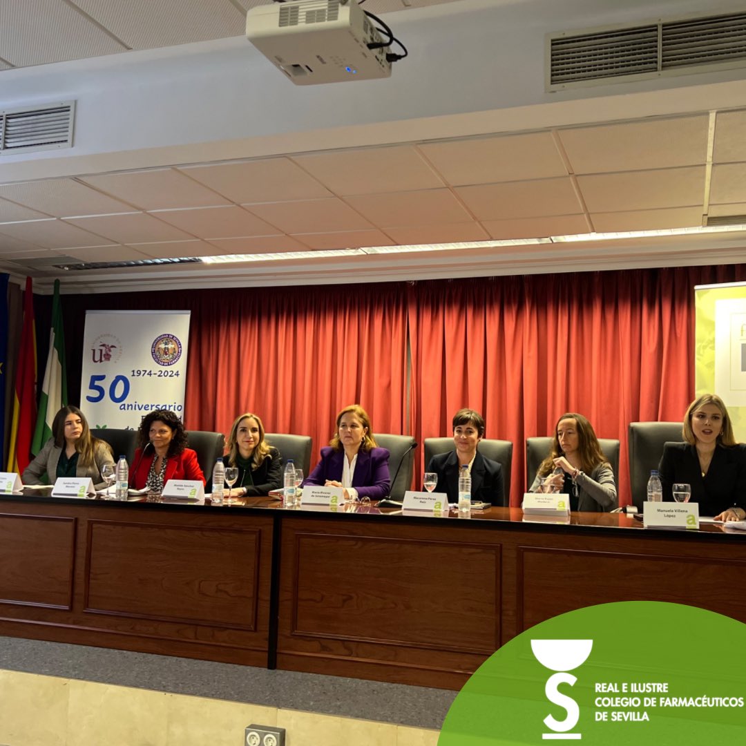 COF_Sevilla's tweet photo. Con motivo de la celebración del #DíaDeLaMujer el próximo 8 de marzo, nuestra vicepresidenta @macarenapruiz ha participado en coloquio "liderazgo y talento femenino en el sector farmacéutico" organizado por la @fafarsevilla y la Fundación @BidaFarma. https://t.co/IKgZ7foFql