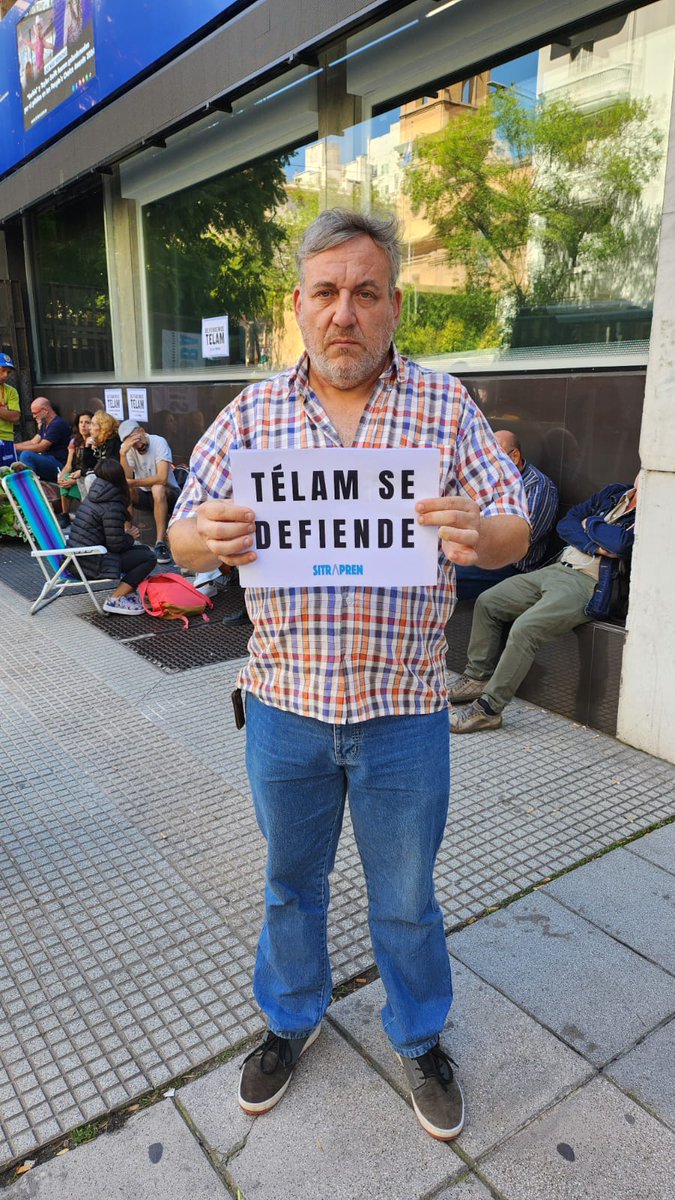 Lau032006's tweet photo. #NoAlCierreDeTélam #TelamSeDefiende @sittapren https://t.co/4DCkmdxQ71