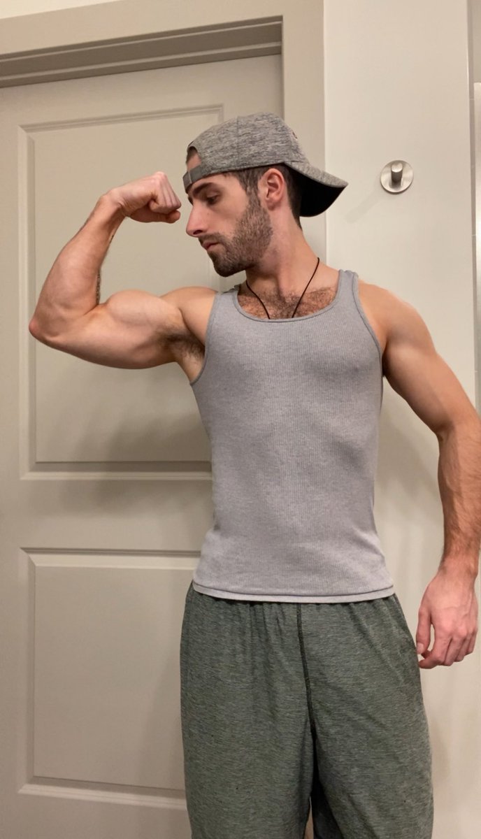 Had a killer arm day. Now come watch me game 🤓 playing some Season of Discovery.

Twitch.tv/itsladrana