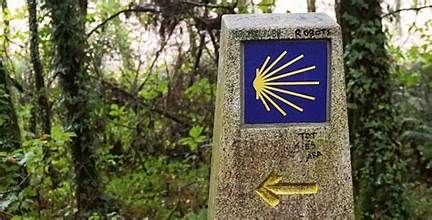 #Camino de Santiago packing list Packing #tips for different weather and seasons for men and women. By Alya >>> buff.ly/3JLee4m . of stingynomads #pilgrimage #road #santiago #landscape #life #galicia #hiking