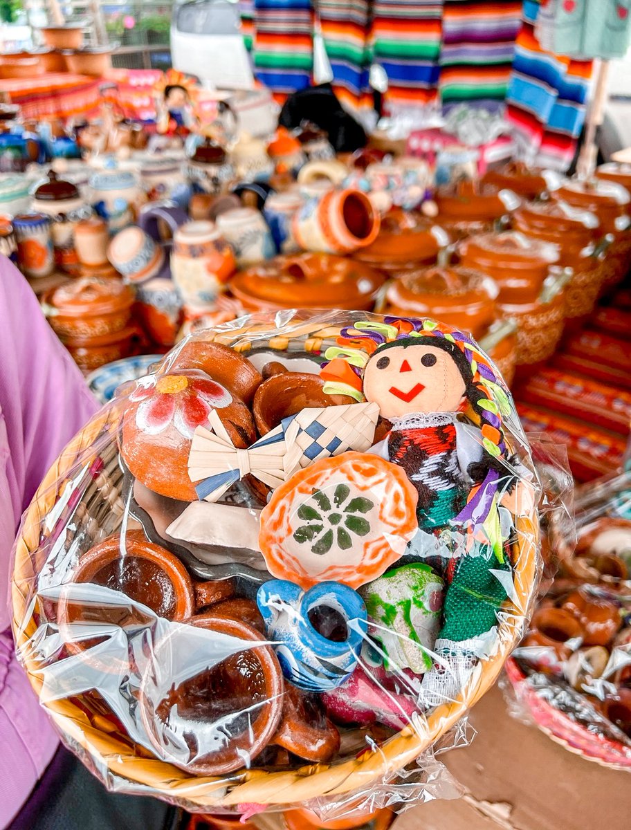 TradersVGP's tweet image. 🛍️ Shop from over a 3500 local vendors at @TradersVGP in Grand Prairie, TX 🤠

One place, thousands of shops, great prices and amazing finds. What was the last thing you bought at #TradersVillage ? 😀