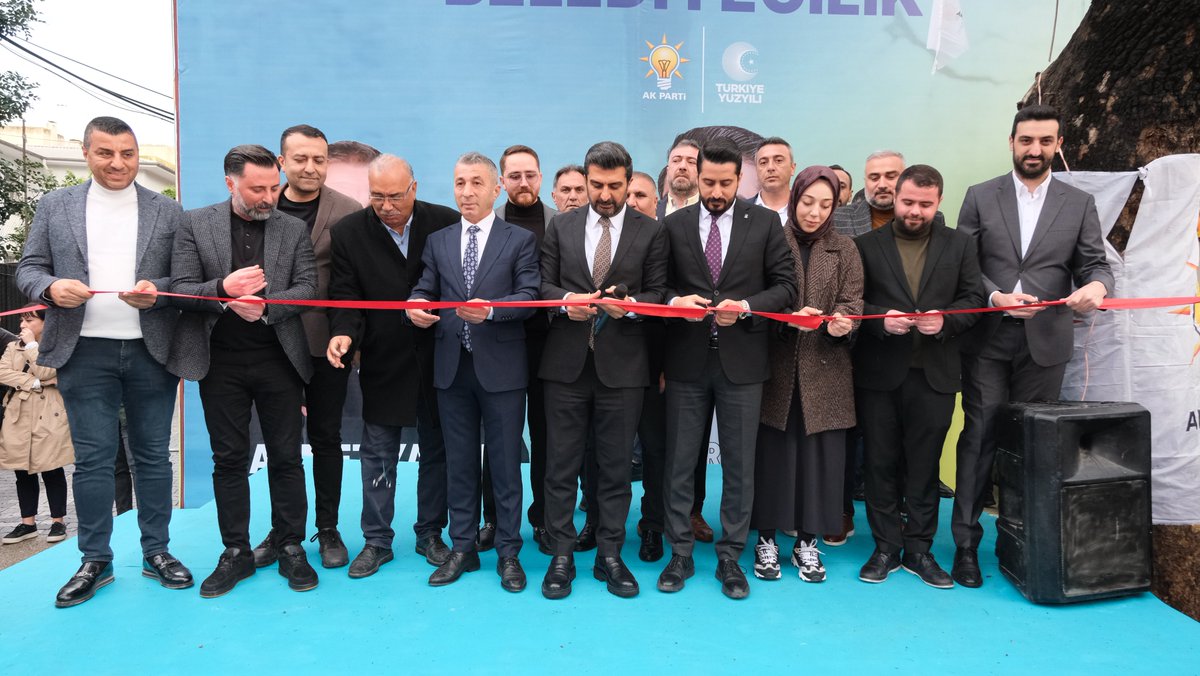 ErdalHatipolu01's tweet photo. Vatandaşlarımızın katılımıyla Ak Parti Seyhan Meclis Üyesi Adayımız Sayın Ahmet Yarar’ın Seçim Ofisi açılışını büyük bir coşkuyla gerçekleştirdik. 

Hep birlikte Seyhan’ı Gerçek Belediyecilikle buluşturmaya kararlıyız.

Seyhan’ımıza hayırlı olsun.

#SeyhanKazanacak https://t.co/fhOTHkSfXx