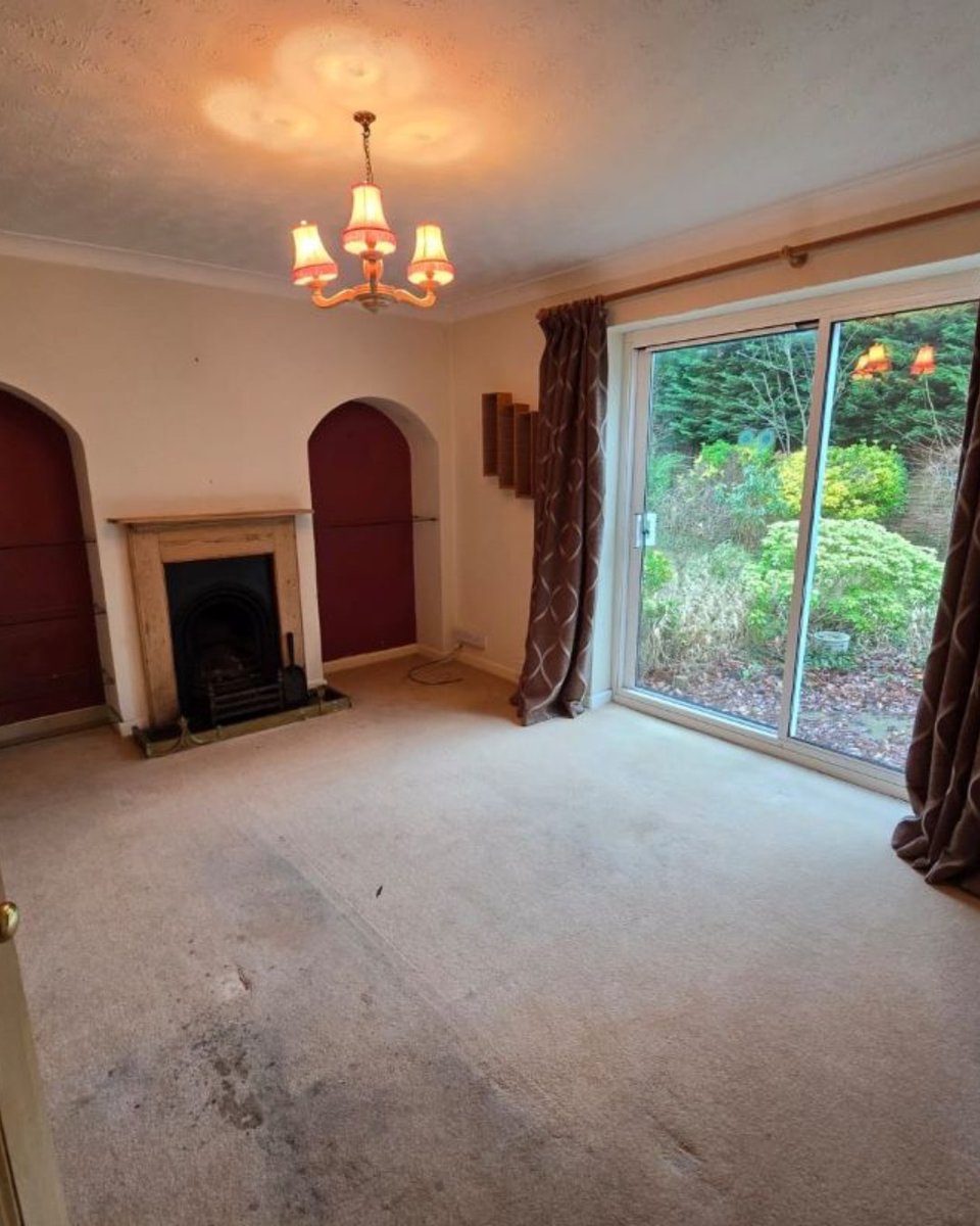 Let’s talk lot 1️⃣2️⃣ - For Sale by Auction on 21st March

📍 Aylesbury, Buckinghamshire
➡ £95,000+

Calling all DIY wizards! 🛠️ Embrace the challenge of this charming maisonette in Aylesbury – it's your canvas for creativity! 💡🏠

Take a look > ow.ly/ugty50QMGcq