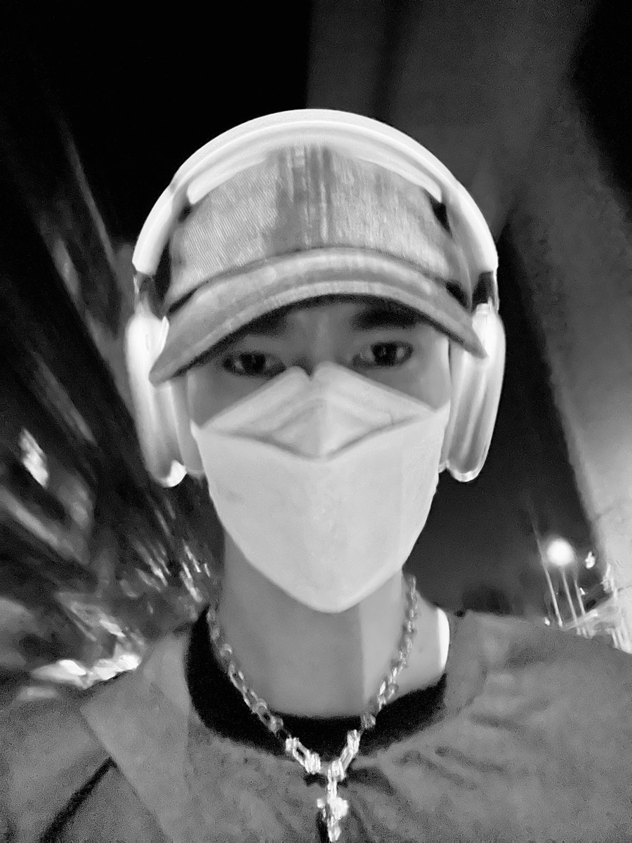 กำลังแว้นกลับห้อง 🔥