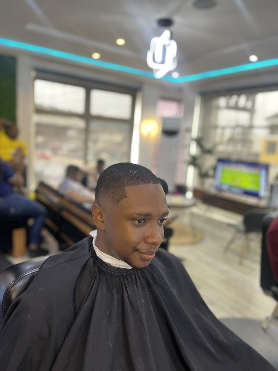 abazwhyllzz's tweet photo. Can we have a salon thread? 

Let’s have it 🔥 https://t.co/2sLjBXz5Gl