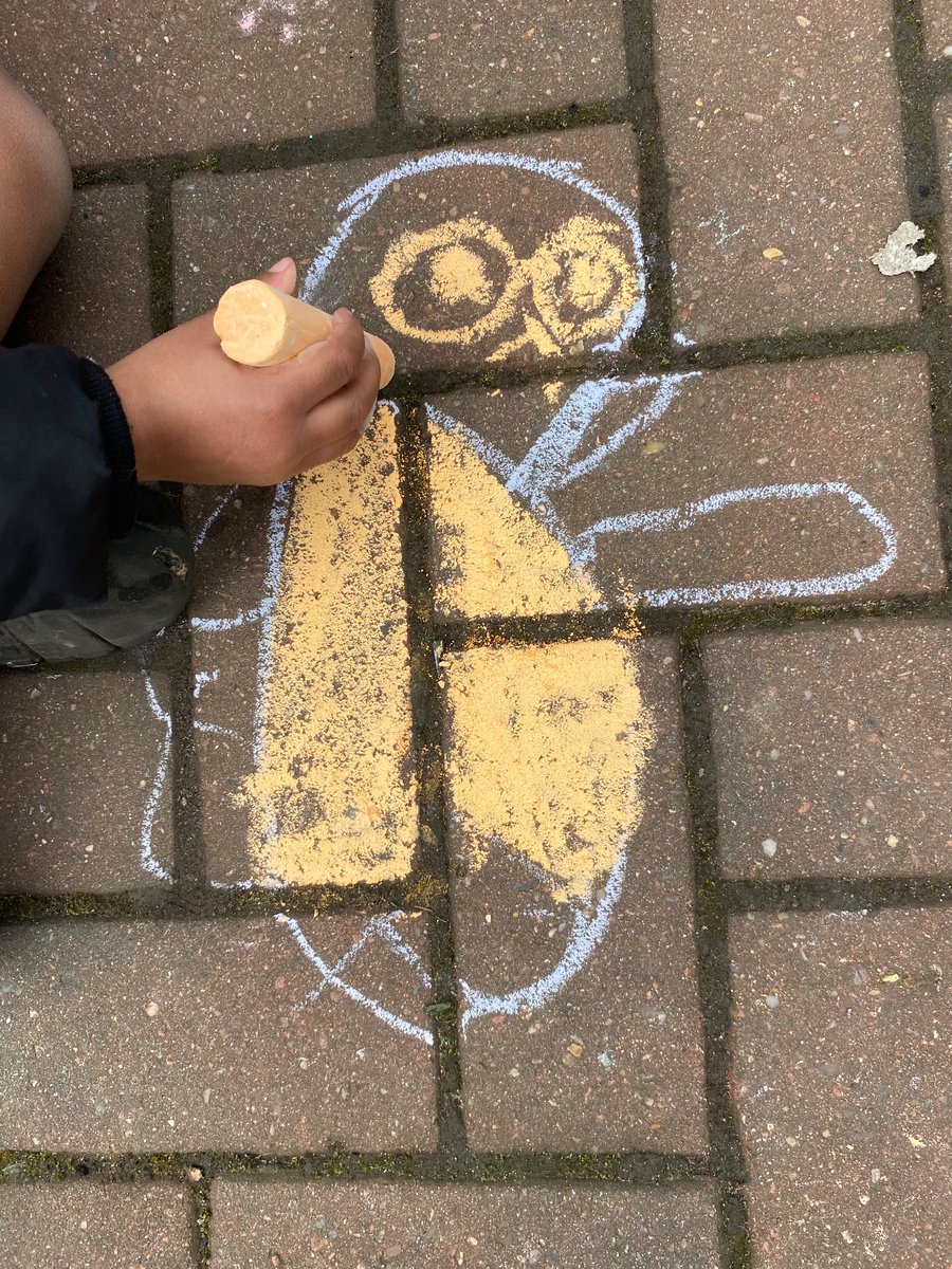 Sarah Griffiths Author (@sarahgriffithsa) on Twitter photo Day 3: World Book Day Tour
Another fantastic day sharing ‘Bounce Back Jack,’ <a href="/FallingsParkPri/">Fallings Park Primary School</a> with the amazing Reception children and staff! The children were so creative and learnt the robin’s wise words and drew their own robins in chalk!
#WorldBookDay2024 Day 3: World Book Day Tour
Another fantastic day sharing ‘Bounce Back Jack,’ <a href="/FallingsParkPri/">Fallings Park Primary School</a> with the amazing Reception children and staff! The children were so creative and learnt the robin’s wise words and drew their own robins in chalk!
#WorldBookDay2024