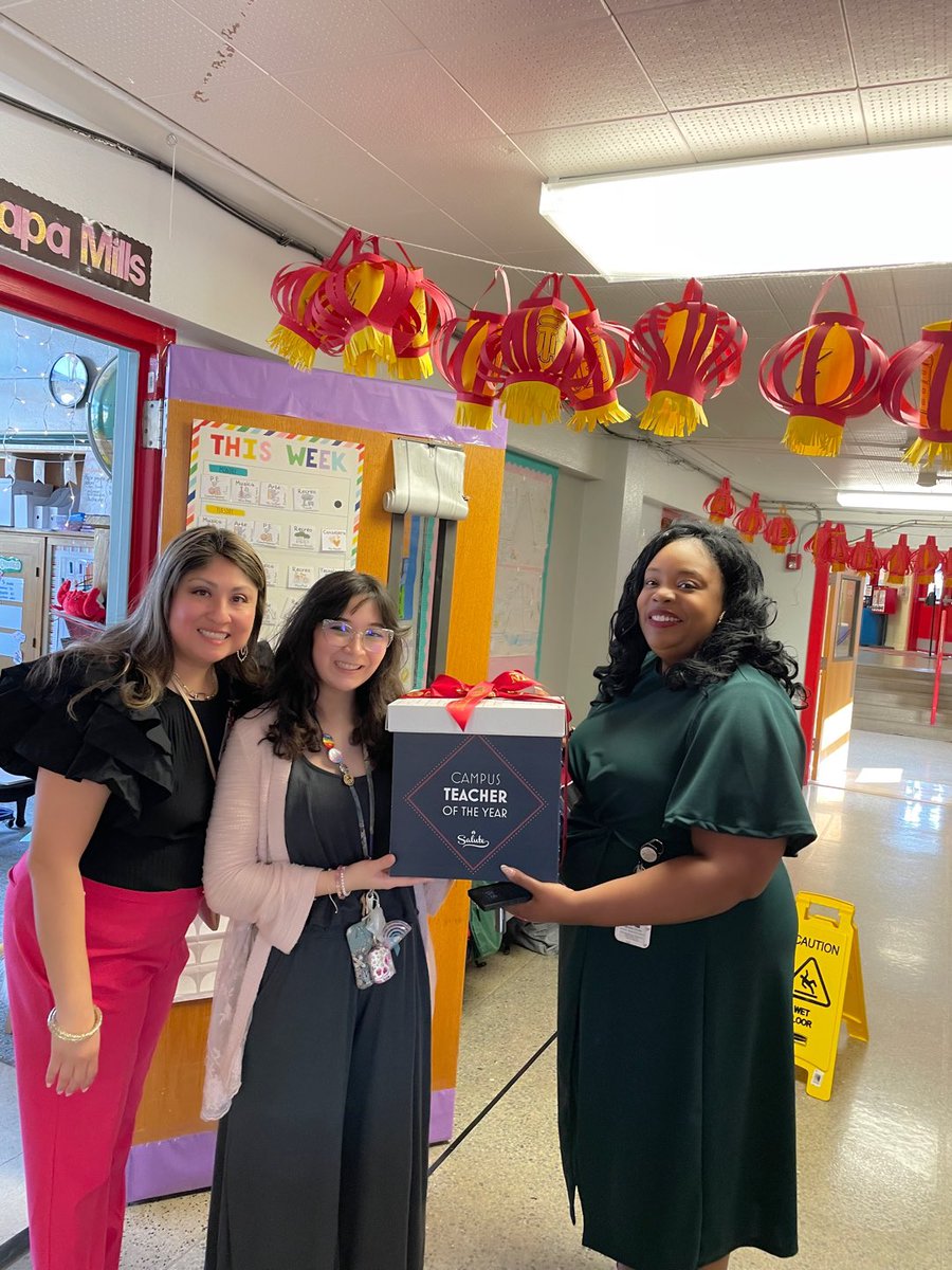 Congratulations to Ms. Chapa Mills, the @THESThunderbird Teacher of the Year! It’s been a pleasure to watch Ms. Chapa Mills grow as an educator. Keep doing great things for kids, Ms. Chapa Mills. @Elementary_AISD @WeAreAISD @AustinAABE @AISDMultilingue