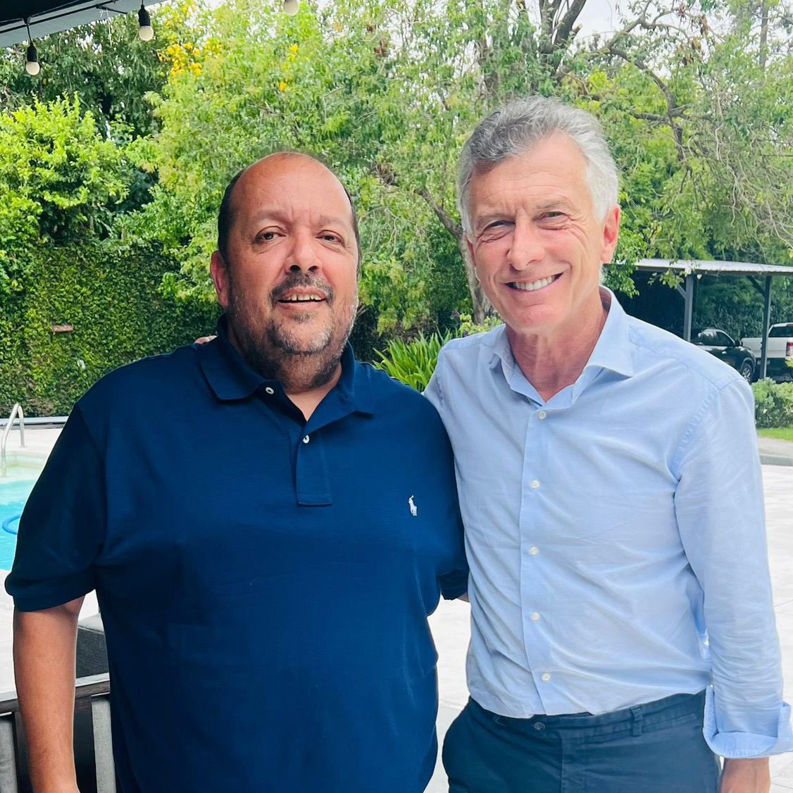 Siempre es lindo volver a encontrarme con vos, escucharte y charlar sobre la realidad de nuestro país. Es un orgullo saber que después de tantos años, seguimos contando con tus consejos. 

¡Gracias por tu claridad de siempre!