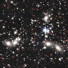 #Actualité 🗞| Des scientifiques de l'@astroIAP ont permis une percée majeure dans notre connaissance du cosmos, en démontrant que les petites galaxies sont très probablement à l’origine de la réionisation de l’univers. ➡️paris-centre.cnrs.fr/fr/cnrsinfo/le…