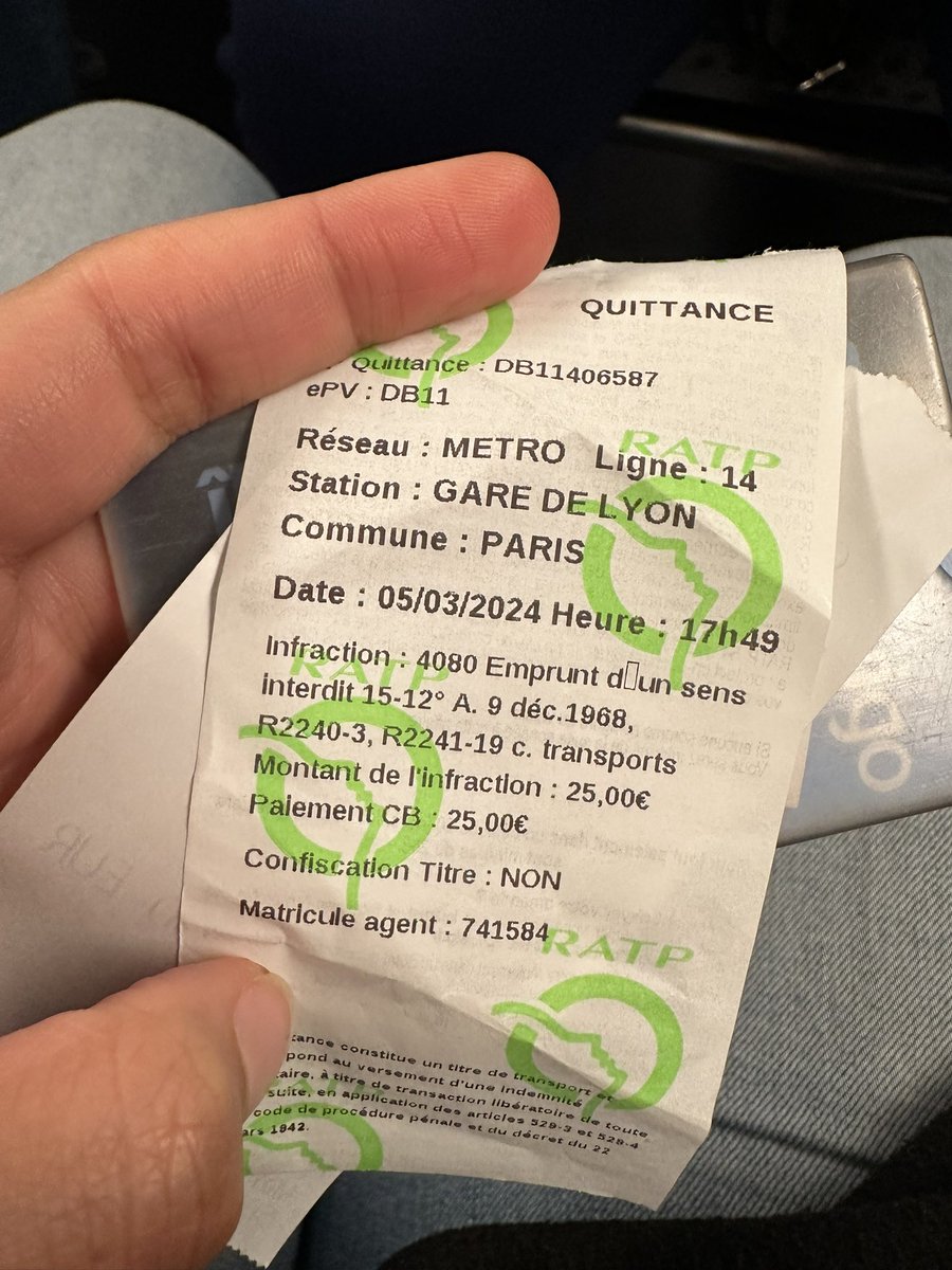 Bonjour <a href="/ClientsRATP/">Service Client RATP👌</a> j'ai vécu une verbalisation honteuse hier soir à Gare de Lyon en sortant du métro 14, contrôlée et amendée 25€ pour avoir pris un escalier en ""sens interdit"", escalier qui serait en sens unique depuis une semaine ?? 

Payer 84€/mois n'est pas assez?