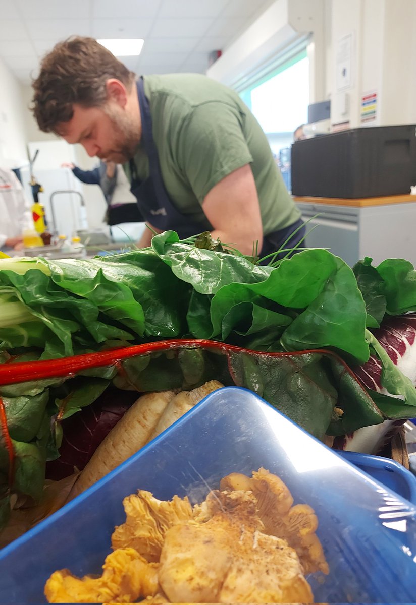 Master chef at work. The star from the Pony and Trap showing competitive teenage cooks at Writhlington School today how to create menu magic. #nubit#midsomernorton