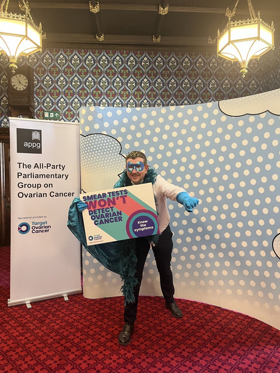What a Teal Hero pose @GwynneMP! 

Thank you for joining us at our #TealHeroes event in Parliament and for helping us raise awareness of the symptoms of ovarian cancer.