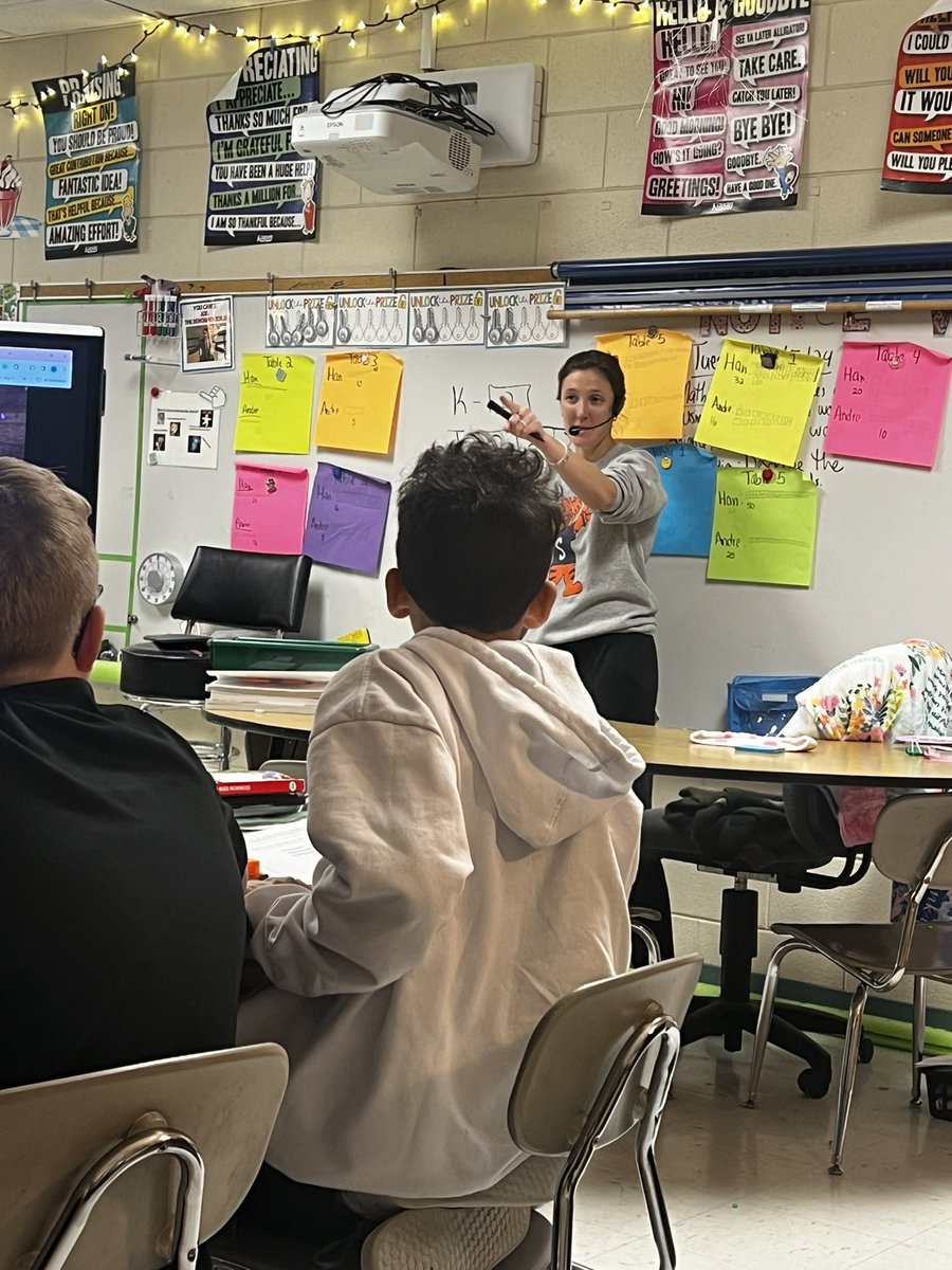 chaffin4th's tweet photo. Today I got to visit Mrs Alcorn! ✨👏 So thankful at @SummitWildcats we get to observe and learn from our greatest resource… our ROCKSTAR teachers. She inspires me! https://t.co/yLntS2uhFE