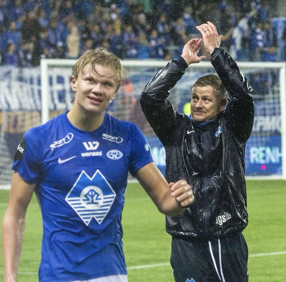 🔴🇳🇴 Solskjær on Haaland: “Molde sold him to Salzburg but after he didn’t play for them for three or four months, I said to Man United: just sign him now!”

“He had a release clause for €20m. It would have been a bargain”, told @WeAreTheOverlap.