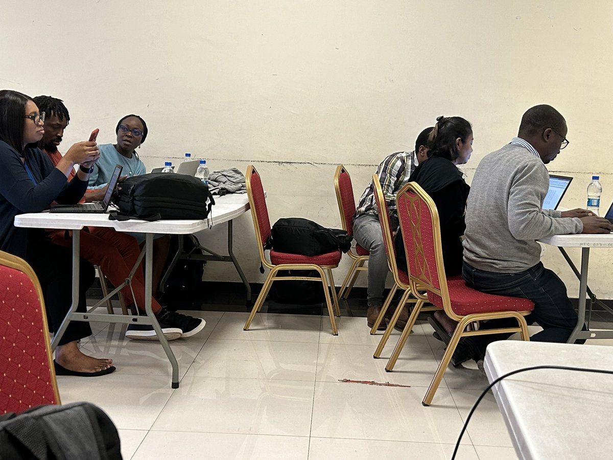 @IHVNigeria @EPHIEthiopia @CAPRISAOfficial @Infection_StAnd @NIMRMbeya @TBtrials_StAnd @EDCTP @BarikiMtafya3 @NNtinginya @derekjsloan @KNCVTBPlus Day 3 of the workshop progressing well. #TBMBLA provides numerical data that is easy to analyse, model and most importantly objectively assess the performance of anti-TB medication for the patient @EPHIEthiopia @IHVNigeria @yopshak @CAPRISAOfficial @NIMRMbeya @Infection_StAnd