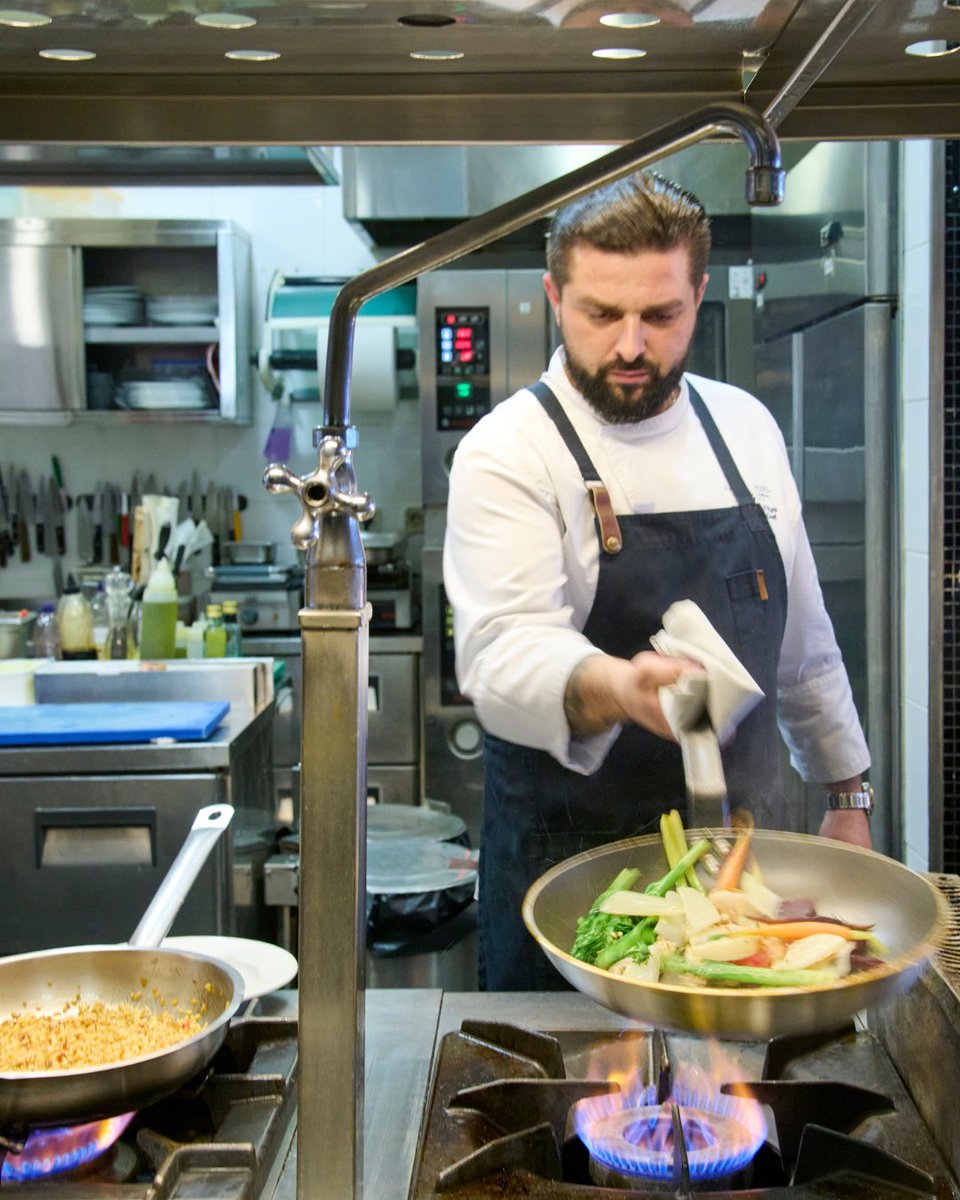 Chef Sebastian Fritye brings you meals with a unique mix of flavours. Visit us at The Mix restaurant.

#farolhotel #onthewater #cascais #cincoestrelas #fivestars #themixrestaurant #themix #sebastienfritye #portugal #food #greatfood  #seaview #newmenu #novacarta #thepreferredlife