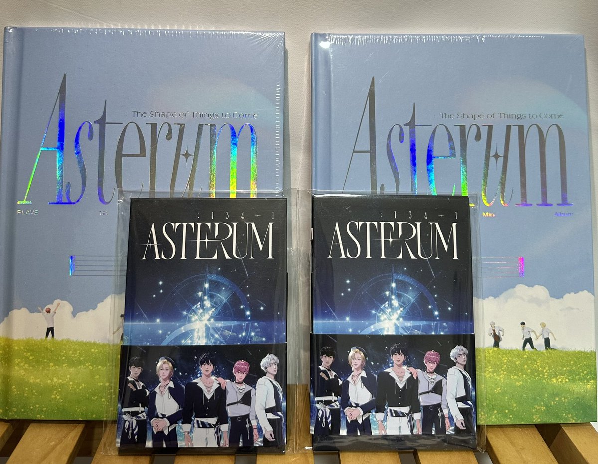 0312withplave's tweet photo. 플레이브1위 기념 이벤트💙💜🩷❤️🖤

플레이브의 첫 음악방송 1위를 축하합니다!🎉
기쁨을 나누고자 이벤트를 엽니다(்▿்)🫶

RT해주신 플리분들 중 한분을 추첨하여
<여섯번째 여름2장+Way 4 luv poca album ver 2장> 을 선물해드립니다🫶

*스밍인증 받습니다.
*3/12일 추첨 https://t.co/BsZ4ktMdN6