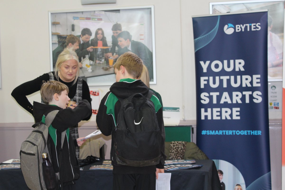Therfield Careers Fair Great to have individuals who share their knowledge and experiences with our students. Many many conversations regarding the world of work and further education, inspiring the next generation. #TherfieldPROUD #careers #CareersWeek