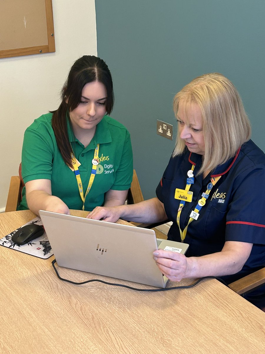 Emma Lane tweet media